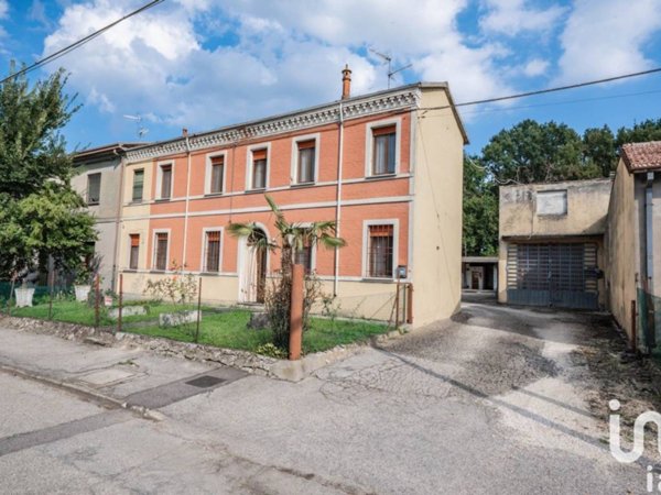 casa indipendente in vendita ad Argenta in zona Bando
