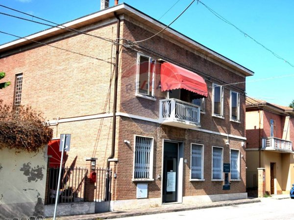 ufficio in vendita ad Argenta in zona Consandolo