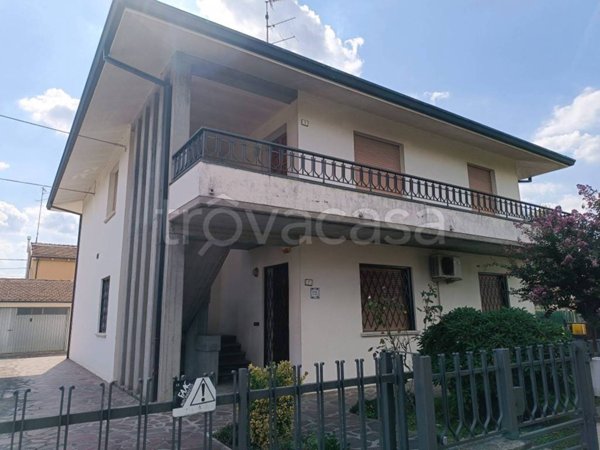 casa indipendente in vendita ad Argenta