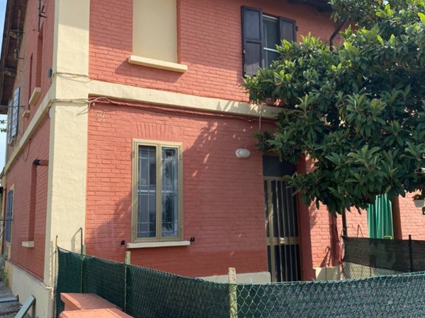 casa indipendente in vendita ad Argenta in zona Campotto