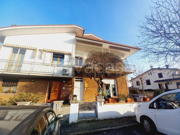 casa indipendente in vendita ad Argenta in zona Consandolo