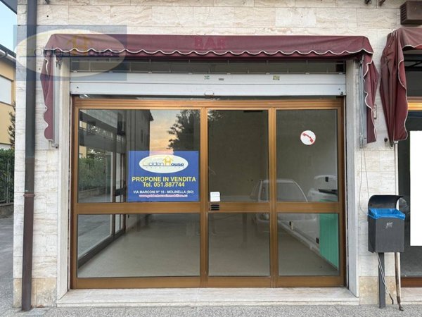 negozio in vendita ad Argenta in zona Santa Maria Codifiume