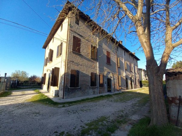 casa indipendente in vendita ad Argenta in zona Santa Maria Codifiume