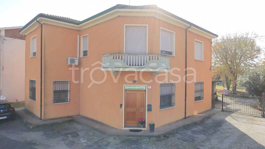 casa indipendente in vendita ad Argenta in zona San Biagio