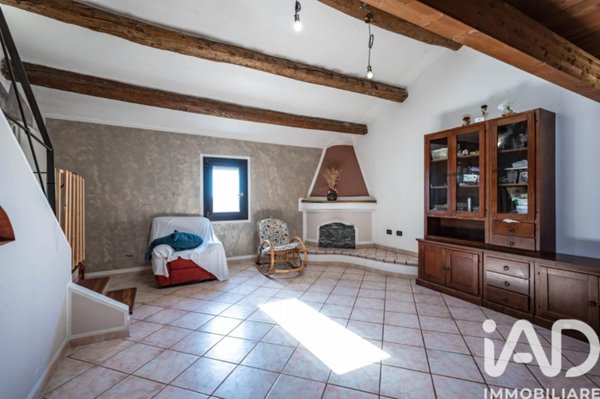 casa indipendente in vendita ad Argenta in zona San Nicolò