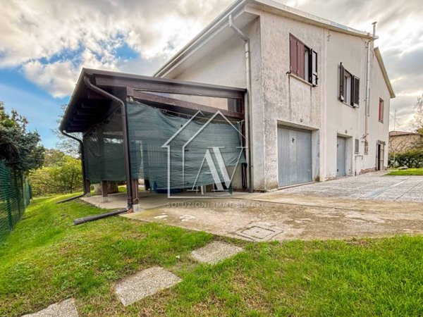 casa indipendente in vendita ad Argenta in zona Longastrino