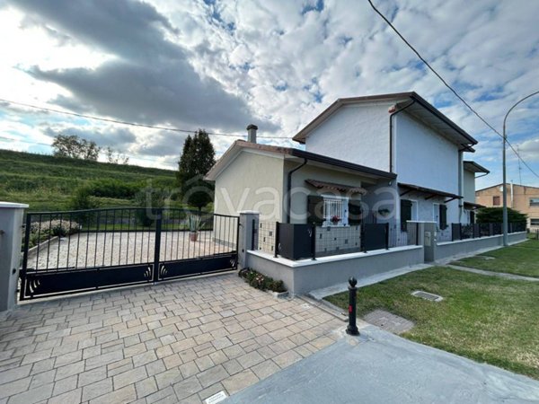 casa indipendente in vendita ad Argenta