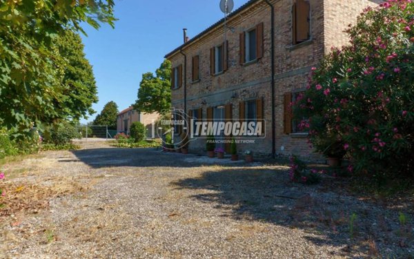 casa indipendente in vendita ad Argenta in zona Consandolo
