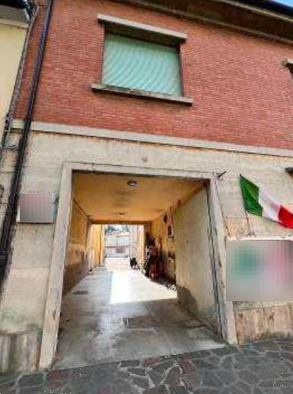 intera palazzina in vendita ad Argenta in zona Consandolo