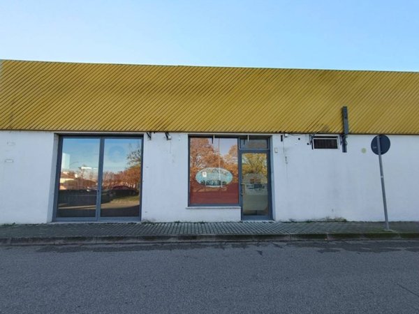 negozio in vendita ad Argenta