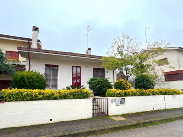 casa indipendente in vendita ad Argenta