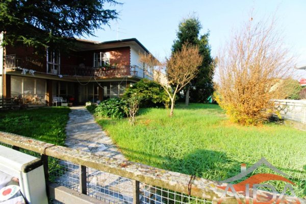 casa indipendente in vendita ad Argenta in zona Consandolo