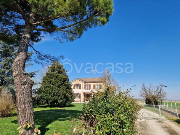 casa indipendente in vendita ad Argenta in zona San Nicolò