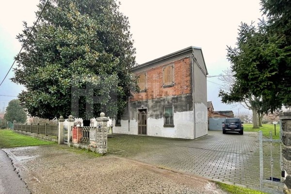 casa indipendente in vendita ad Argenta in zona Filo