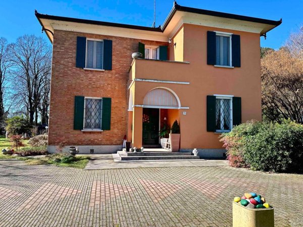 casa indipendente in vendita ad Argenta in zona Filo