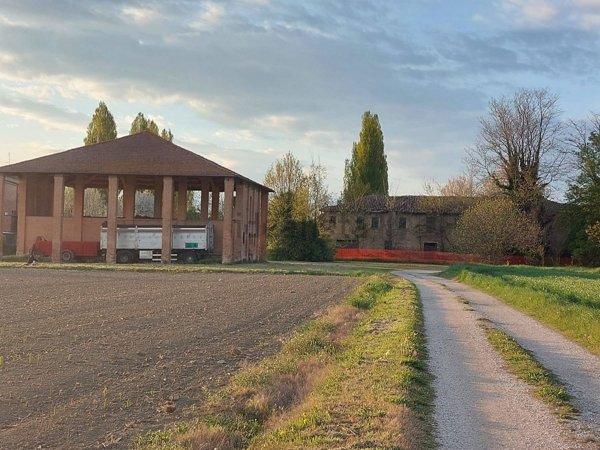 casa indipendente in vendita ad Argenta in zona Santa Maria Codifiume