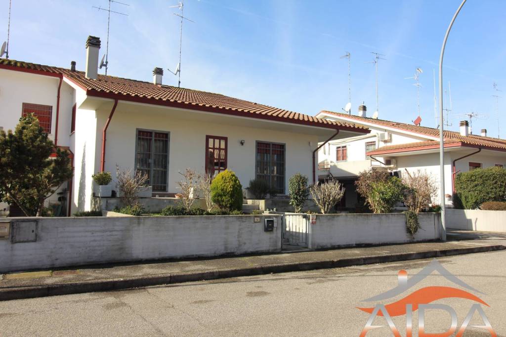 casa indipendente in vendita ad Argenta