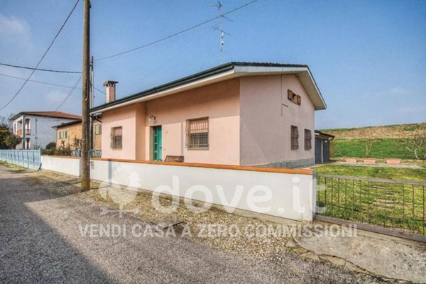 casa indipendente in vendita ad Argenta in zona Campotto