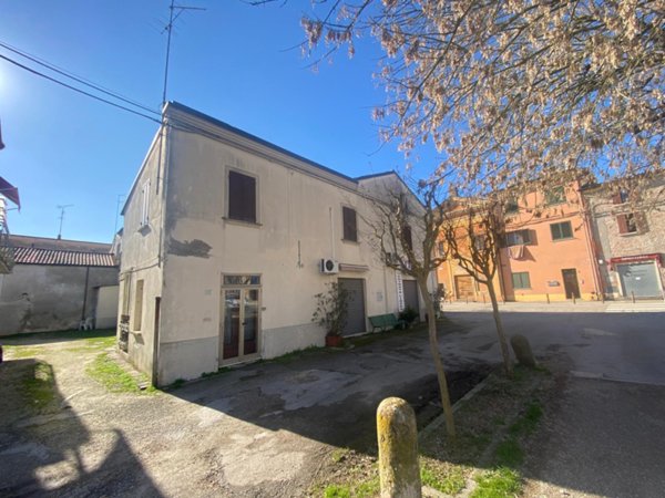 appartamento in vendita ad Argenta in zona San Nicolò