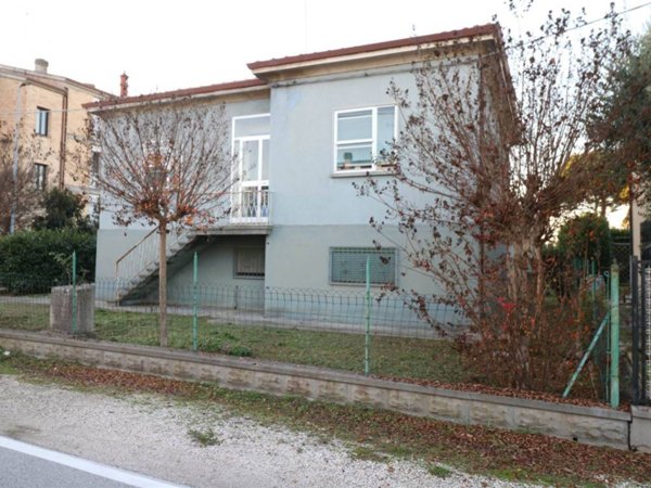 casa indipendente in vendita ad Argenta in zona San Biagio