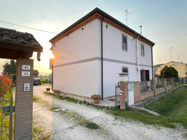 appartamento in vendita ad Argenta in zona Consandolo