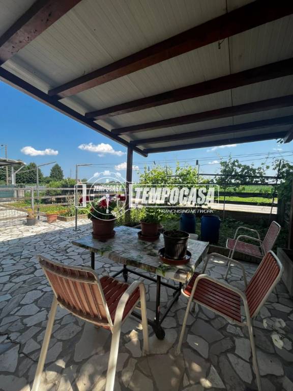 appartamento in vendita ad Argenta in zona Campotto