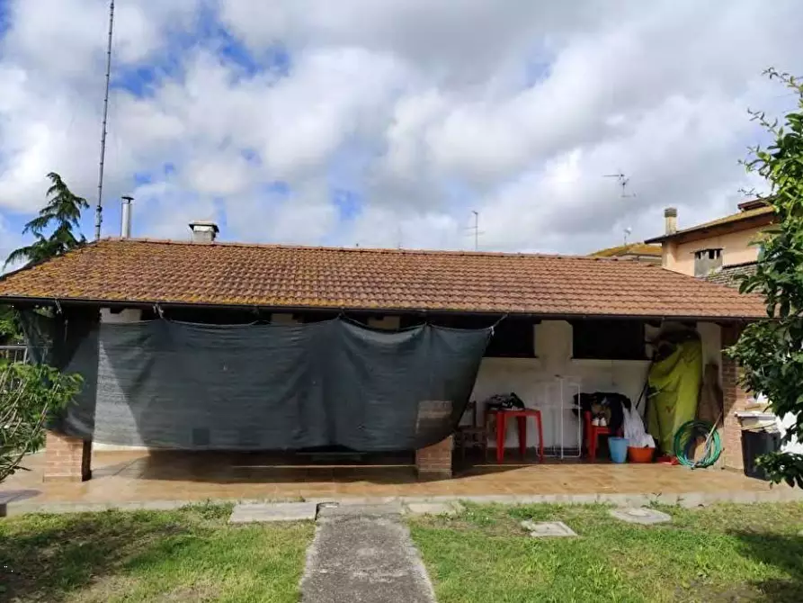 locale di sgombero in vendita ad Argenta in zona Boccaleone