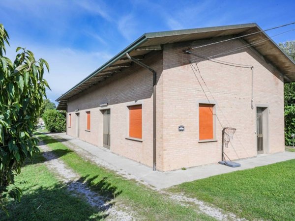 casa indipendente in vendita ad Argenta in zona San Biagio