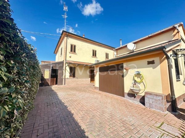 casa indipendente in vendita ad Argenta in zona Santa Maria Codifiume