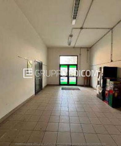 negozio in vendita ad Argenta in zona Consandolo