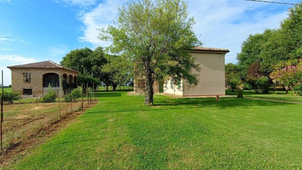 casa semindipendente in vendita ad Argenta in zona Consandolo