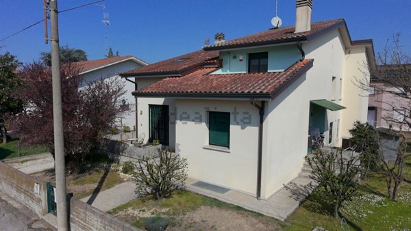 casa indipendente in vendita ad Argenta