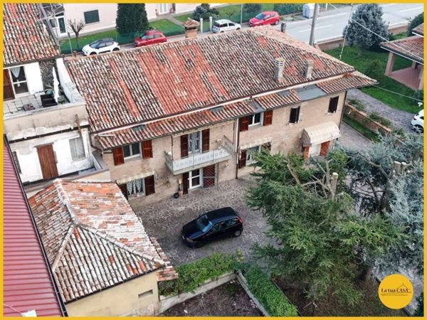 casa indipendente in vendita ad Argenta in zona San Nicolò