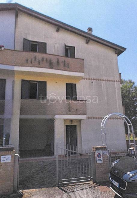 casa indipendente in vendita ad Argenta in zona San Biagio