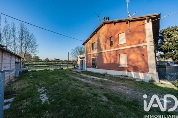 casa indipendente in vendita ad Argenta in zona Campotto