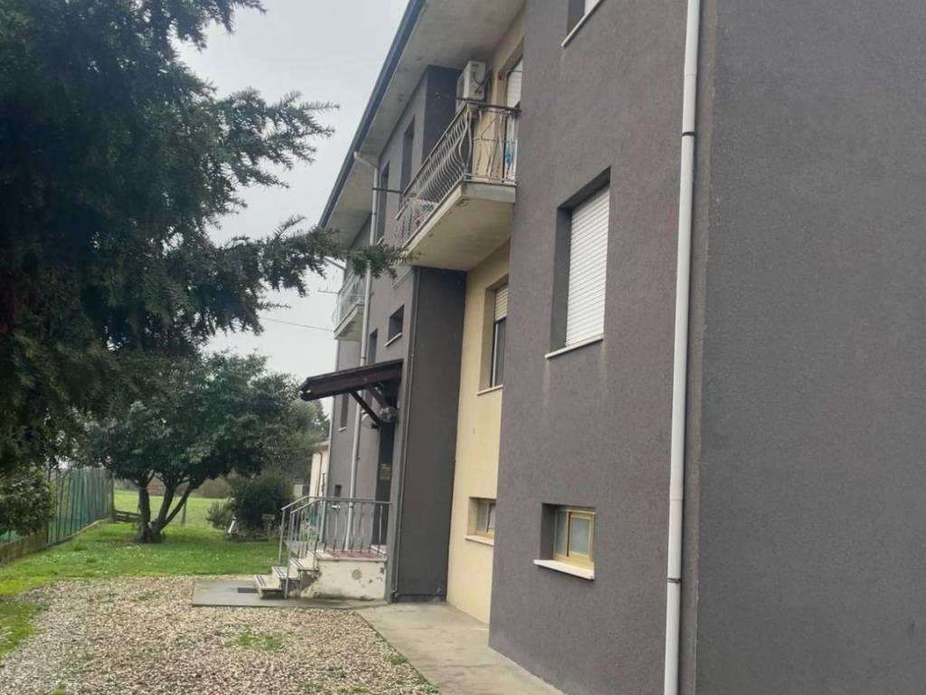 appartamento in vendita ad Argenta in zona San Nicolò