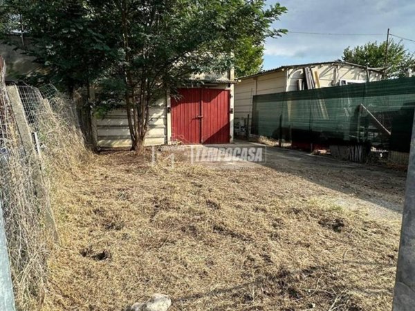 casa indipendente in vendita ad Argenta in zona Campotto