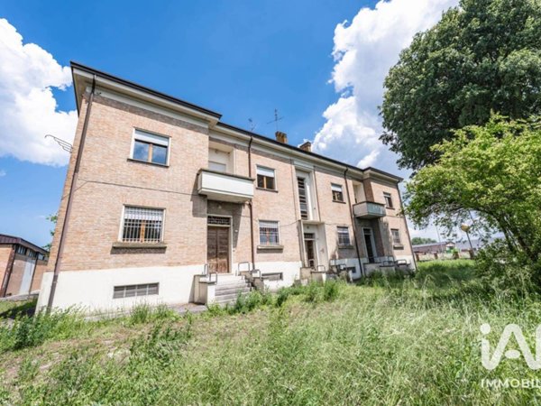 casa indipendente in vendita ad Argenta in zona San Biagio