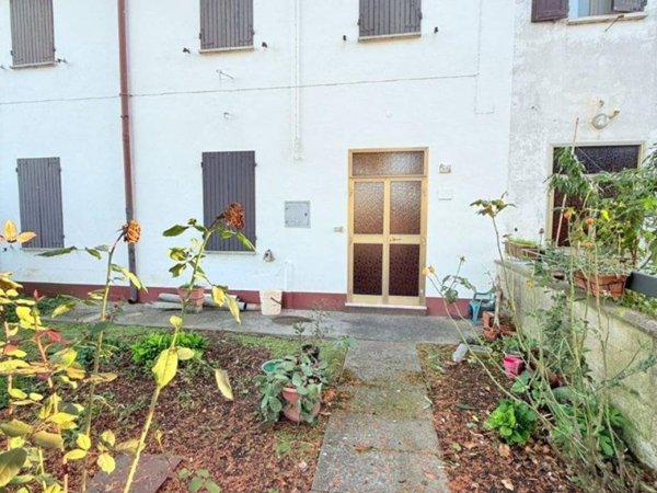 casa indipendente in vendita ad Argenta in zona Filo