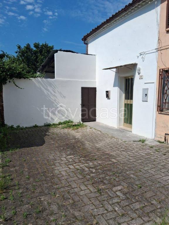 casa indipendente in vendita ad Argenta in zona Boccaleone