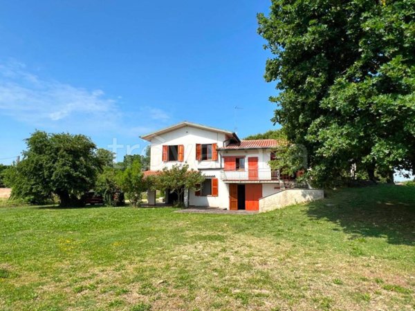 casa indipendente in vendita ad Argenta in zona Ospitale Monacale