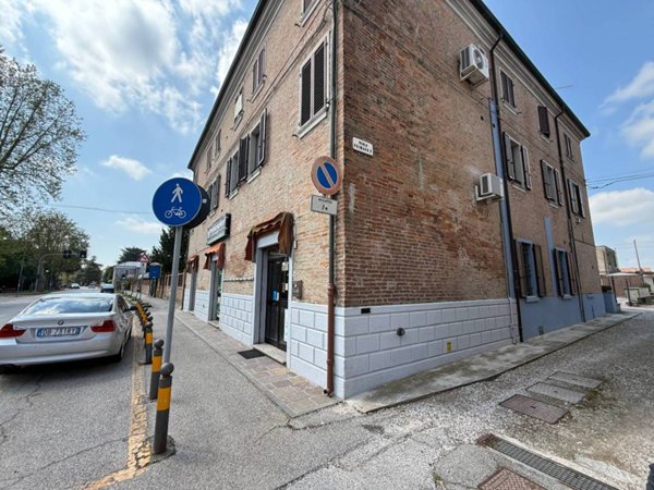 negozio in vendita ad Argenta in zona San Nicolò