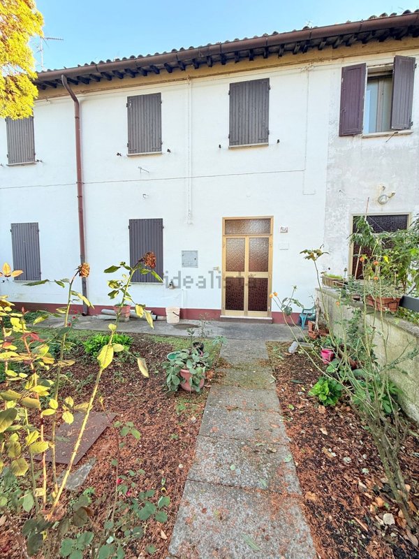casa indipendente in vendita ad Argenta in zona Filo
