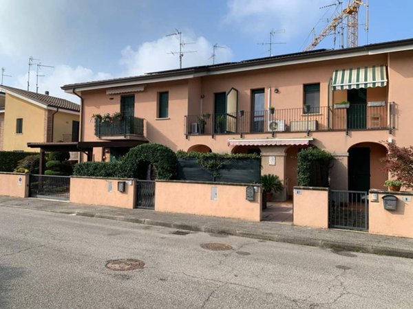 casa indipendente in vendita ad Argenta in zona Santa Maria Codifiume
