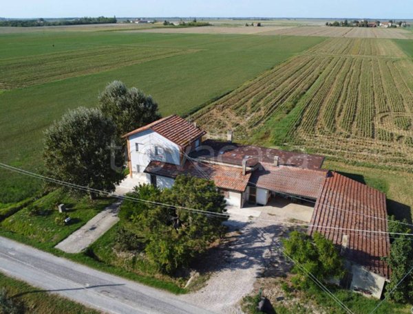 casa indipendente in vendita ad Argenta
