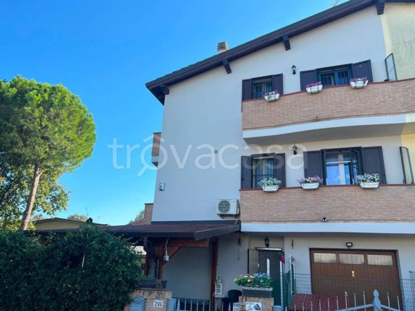 casa indipendente in vendita ad Argenta in zona San Biagio