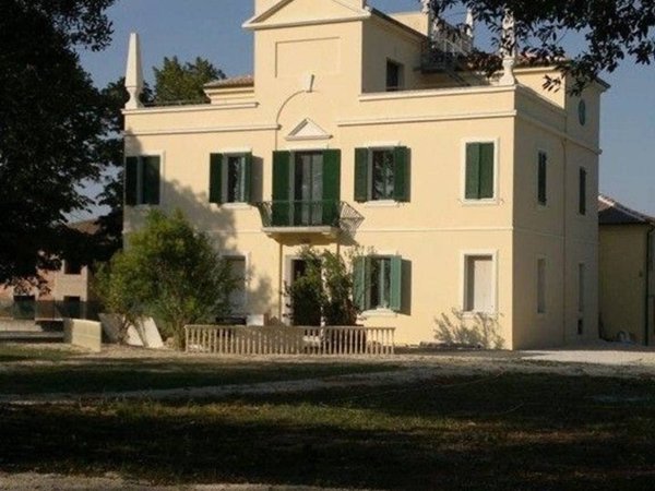 casa indipendente in vendita ad Argenta in zona Longastrino