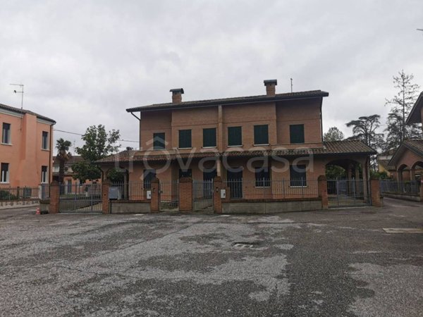 casa indipendente in vendita a Bondeno