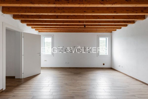 casa indipendente in vendita a Bondeno