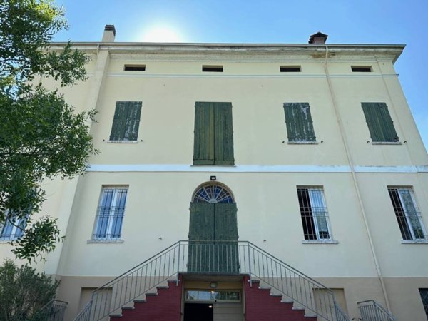 casa indipendente in vendita a Bondeno